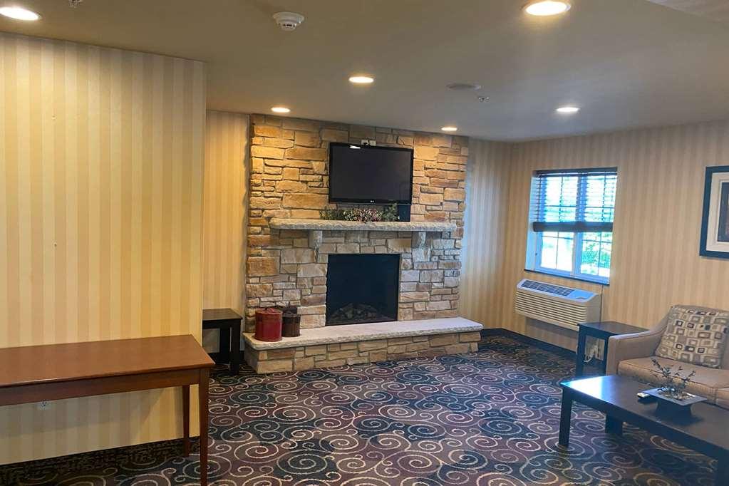 Americinn By Wyndham Oshkosh Inreriör bild